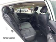 ✅ 2022 Subaru Legacy Limited • VIN: 4S3BWAN64N3026844 • Lot: 43327557. Wystawiony na IAAI z przebiegiem 38 553 mil. Bezpłatny archiwum sprzedaży aukcyjnych z USA i szczegółowy raport historii pojazdu na DreamBid. Zdjęcie 8.