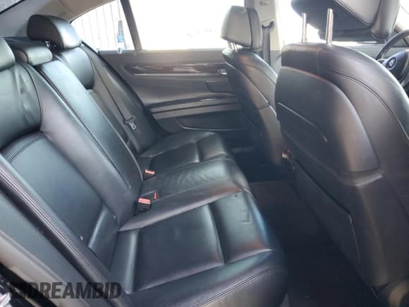 ✅ 2013 BMW 7 Series 750i • VIN: WBAYA8C53DD227538 • Lot: 81894315. Listed on Copart with 117,991 mi. Free auction sales archive from the USA and detailed vehicle history report at DreamBid. Image 10.