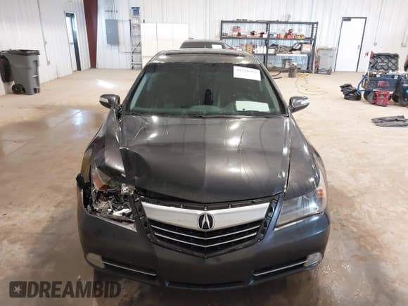 ✅ 2011 Acura RL Technology • VIN: JH4KB2F69BC000265 • Lot: 41516753. Listed on IAAI with 133,381 mi. Free auction sales archive from the USA and detailed vehicle history report at DreamBid. Image 13.