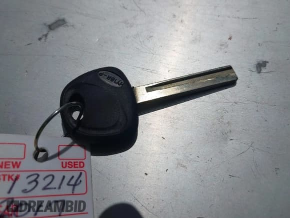 ✅ 2017 Kia Sorento LX • VIN: 5XYPG4A34HG246727 • Lot: 43357871. Listed on IAAI with 99,772 mi. Free auction sales archive from the USA and detailed vehicle history report at DreamBid. Image 11.