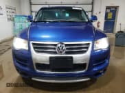 ✅ 2010 Volkswagen Touareg V6 • VIN: WVGFK7A99AD000952 • Lot: 60677825. Wystawiony na Copart z przebiegiem 231 845 mil. Bezpłatny archiwum sprzedaży aukcyjnych z USA i szczegółowy raport historii pojazdu na DreamBid. Zdjęcie 5.