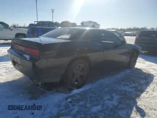 ✅ 2014 Dodge Challenger SXT • VIN: 2C3CDYAGXEH206610 • Lot: 88975325. Wystawiony na Copart z przebiegiem 137 226 mil. Bezpłatny archiwum sprzedaży aukcyjnych z USA i szczegółowy raport historii pojazdu na DreamBid. Zdjęcie 3.