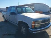 ✅ 1994 Chevrolet Silverado 1500 • VIN: 2GCEC19ZXR1282864 • Lot: 43584766. Wystawiony na IAAI z przebiegiem 260 656 mil. Bezpłatny archiwum sprzedaży aukcyjnych z USA i szczegółowy raport historii pojazdu na DreamBid. Zdjęcie 1.
