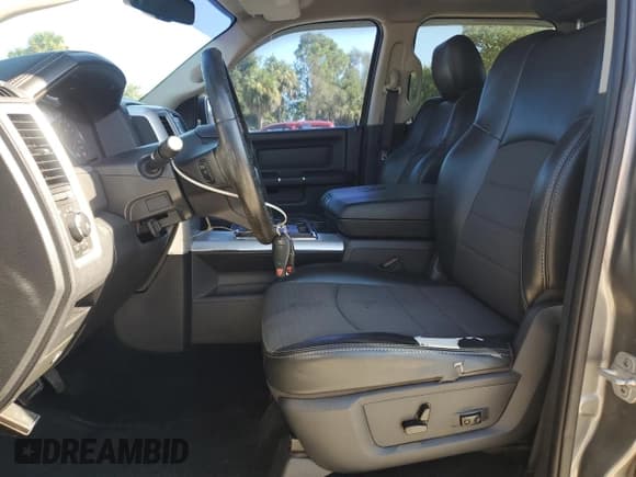 ✅ 2012 Ram 1500 Sport • VIN: 1C6RD6MT2CS197174 • Лот: 69931895. Опубликован ранее на Copart с пробегом 240 807 миль. Бесплатный доступ к архиву аукционных продаж из США и подробный отчёт об истории автомобиля на DreamBid. Изображение 7.