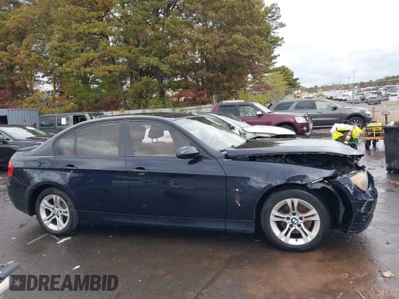 ✅ 2008 BMW 3 Series 328xi • VIN: WBAVC93558K042542 • Lot: 43549044. Listed on IAAI with 204,255 mi. Free auction sales archive from the USA and detailed vehicle history report at DreamBid. Image 13.