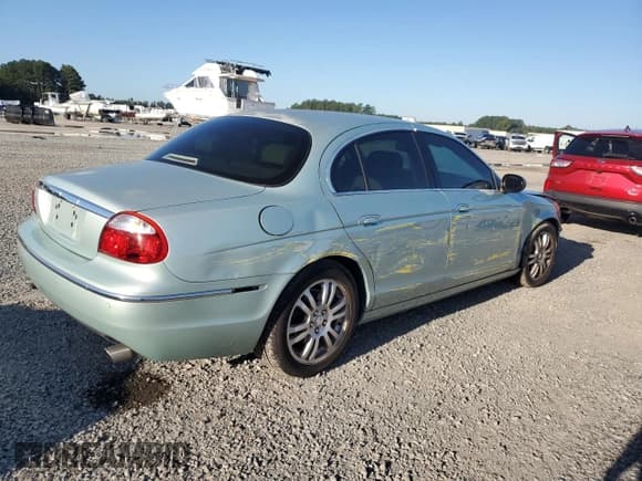 ✅ 2005 Jaguar S-Type • VIN: SAJWA01T65FN18295 • Lot: 73609874. Wystawiony na Copart z przebiegiem 99 826 mil. Bezpłatny archiwum sprzedaży aukcyjnych z USA i szczegółowy raport historii pojazdu na DreamBid. Zdjęcie 3.