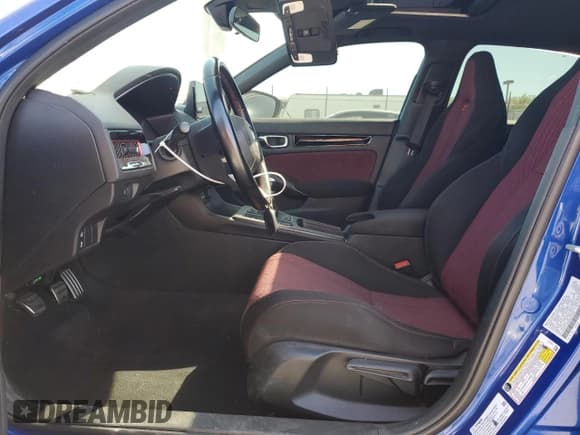 ✅ 2022 Honda Civic Si • VIN: 2HGFE1E50NH472600 • Lot: 71810145. Listed on Copart with 84,102 mi. Free auction sales archive from the USA and detailed vehicle history report at DreamBid. Image 7.