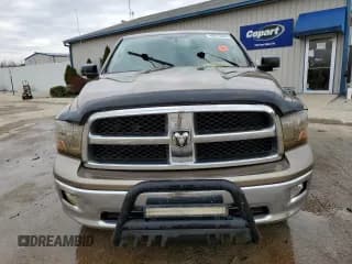 ✅ 2009 Dodge 1500 Laramie • VIN: 1D3HB18T49S763018 • Lot: 48915305. Wystawiony na Copart z przebiegiem Nie podano. Bezpłatny archiwum sprzedaży aukcyjnych z USA i szczegółowy raport historii pojazdu na DreamBid. Zdjęcie 5.