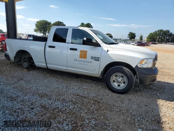 ✅ 2022 Ram 1500 Tradesman • VIN: 1C6RR7FG6NS239453 • Lot: 69238495. Listed on Copart with 40,441 mi. Free auction sales archive from the USA and detailed vehicle history report at DreamBid. Image 4.