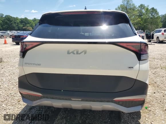 ✅ 2024 Kia Sportage LX • VIN: KNDPUCDF3R7302678 • Лот: 61079375. Опубликован ранее на Copart с пробегом 29 198 миль. Бесплатный доступ к архиву аукционных продаж из США и подробный отчёт об истории автомобиля на DreamBid. Изображение 6.