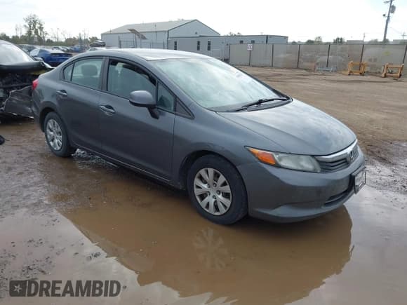 ✅ 2012 Honda Civic LX • VIN: 19XFB2F59CE091087 • Lot: 43462123. Wystawiony na IAAI z przebiegiem 156 916 mil. Bezpłatny archiwum sprzedaży aukcyjnych z USA i szczegółowy raport historii pojazdu na DreamBid. Zdjęcie 1.