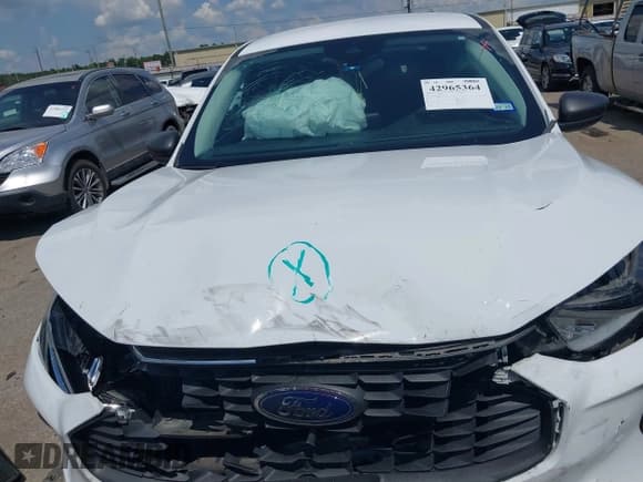 ✅ 2024 Ford Escape Active • VIN: 1FMCU0GN5RUA37114 • Lot: 42965364. Listed on IAAI with 25,434 mi. Free auction sales archive from the USA and detailed vehicle history report at DreamBid. Image 12.