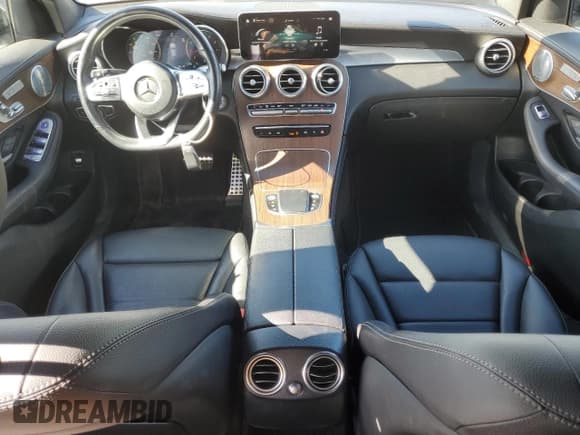 ✅ 2020 Mercedes-Benz GLC 300 • VIN: W1N0J8EB3LF858448 • Lot: 82509765. Listed on Copart with 51,581 mi. Free auction sales archive from the USA and detailed vehicle history report at DreamBid. Image 8.