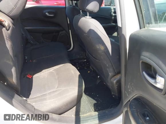 ✅ 2018 Jeep Compass Sport • VIN: 3C4NJCAB9JT151685 • Lot: 43142236. Listed on IAAI with 140,428 mi. Free auction sales archive from the USA and detailed vehicle history report at DreamBid. Image 8.