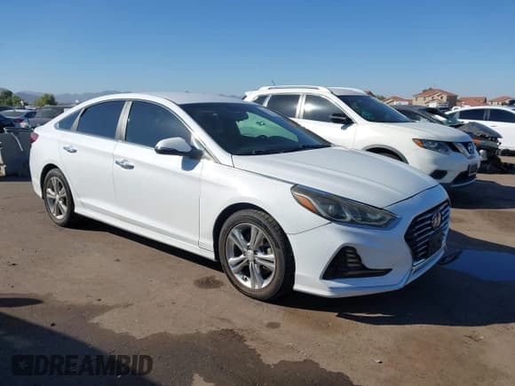 ✅ 2018 Hyundai Sonata SEL • VIN: 5NPE34AF7JH687084 • Lot: 43519528. Wystawiony na IAAI z przebiegiem 97 568 mil. Bezpłatny archiwum sprzedaży aukcyjnych z USA i szczegółowy raport historii pojazdu na DreamBid. Zdjęcie 1.