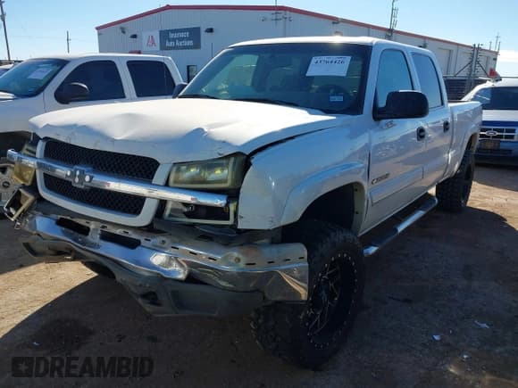 ✅ 2003 Chevrolet Silverado 2500HD LS • VIN: 1GCHK23U13F169243 • Lot: 43764426. Wystawiony na IAAI z przebiegiem 207 587 mil. Bezpłatny archiwum sprzedaży aukcyjnych z USA i szczegółowy raport historii pojazdu na DreamBid. Zdjęcie 17.