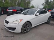 ✅ 2010 Hyundai Genesis Coupe R-Spec • VIN: KMHHT6KD0AU018646 • Lot: 42077089. Wystawiony na IAAI z przebiegiem 162 251 mil. Bezpłatny archiwum sprzedaży aukcyjnych z USA i szczegółowy raport historii pojazdu na DreamBid. Zdjęcie 2.