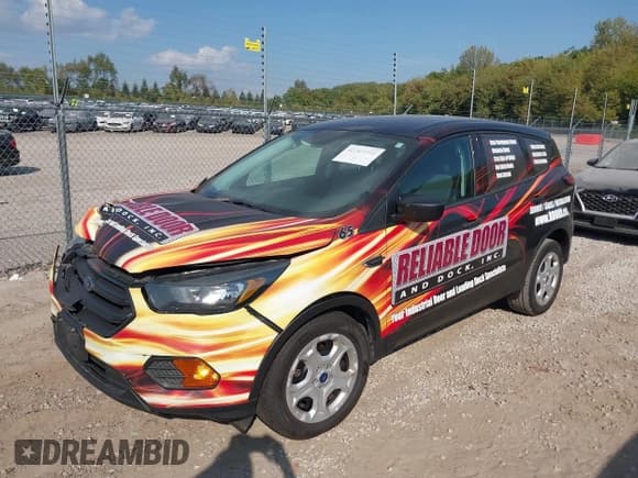 ✅ 2018 Ford Escape S • VIN: 1FMCU0F79JUA33669 • Лот: 43369791. Опубликован ранее на IAAI с пробегом 272 337 миль. Бесплатный доступ к архиву аукционных продаж из США и подробный отчёт об истории автомобиля на DreamBid. Изображение 2.