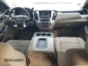 ✅ 2016 GMC Yukon XL • VIN: 1GKS1FEC9GR255283 • Lot: 55436985. Wystawiony na Copart z przebiegiem 208 596 mil. Bezpłatny archiwum sprzedaży aukcyjnych z USA i szczegółowy raport historii pojazdu na DreamBid. Zdjęcie 8.