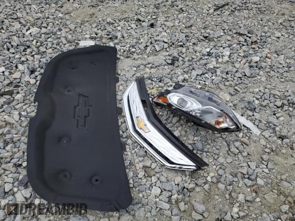 ✅ 2017 Chevrolet Volt Premier • VIN: 1G1RD6S52HU143858 • Lot: 71085754. Wystawiony na Copart z przebiegiem 96 190 mil. Bezpłatny archiwum sprzedaży aukcyjnych z USA i szczegółowy raport historii pojazdu na DreamBid. Zdjęcie 12.