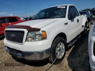 ✅ 2005 Ford F-150 STX • VIN: 1FTRF02W15KE26881 • Lot: 73662204. Wystawiony na Copart z przebiegiem Nie podano. Bezpłatny archiwum sprzedaży aukcyjnych z USA i szczegółowy raport historii pojazdu na DreamBid. Zdjęcie 1.