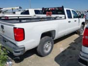 ✅ 2018 Chevrolet Silverado 2500HD Work Truck • VIN: 1GB2CUEG8JZ317412 • Lot: 42549203. Wystawiony na IAAI z przebiegiem 229 057 mil. Bezpłatny archiwum sprzedaży aukcyjnych z USA i szczegółowy raport historii pojazdu na DreamBid. Zdjęcie 4.