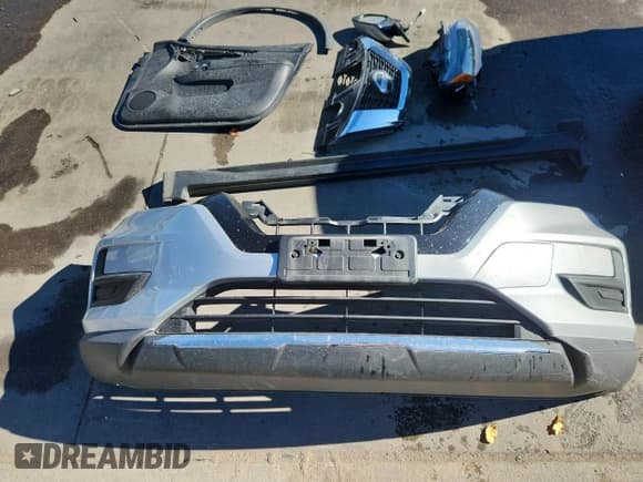 ✅ 2018 Nissan Rogue S • VIN: KNMAT2MV8JP592687 • Lot: 87475355. Listed on Copart with 60,016 mi. Free auction sales archive from the USA and detailed vehicle history report at DreamBid. Image 13.