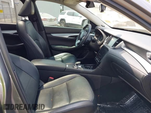 ✅ 2019 Infiniti QX50 Luxe • VIN: 3PCAJ5M38KF147982 • Lot: 42498654. Listed on IAAI with 35,549 mi. Free auction sales archive from the USA and detailed vehicle history report at DreamBid. Image 5.