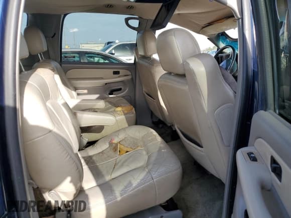 ✅ 2002 Chevrolet Suburban LT • VIN: 1GNEC16Z02J235866 • Лот: 60727825. Опубликован ранее на Copart с пробегом Не указан. Бесплатный доступ к архиву аукционных продаж из США и подробный отчёт об истории автомобиля на DreamBid. Изображение 11.