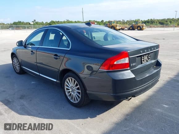 ✅ 2012 Volvo S80 3.2L • VIN: YV1940ASXC1156504 • Lot: 43787040. Wystawiony na IAAI z przebiegiem 147 868 mil. Bezpłatny archiwum sprzedaży aukcyjnych z USA i szczegółowy raport historii pojazdu na DreamBid. Zdjęcie 3.