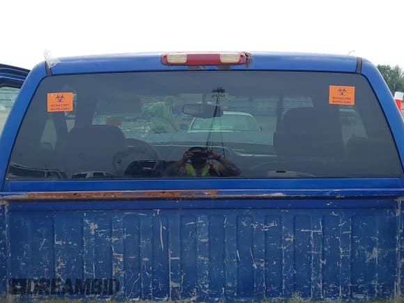 ✅ 2003 Chevrolet Silverado 1500 LS • VIN: 1GCEC14X33Z149612 • Lot: 43039881. Wystawiony na IAAI z przebiegiem 205 217 mil. Bezpłatny archiwum sprzedaży aukcyjnych z USA i szczegółowy raport historii pojazdu na DreamBid. Zdjęcie 8.