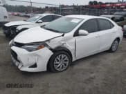 ✅ 2017 Toyota Corolla L • VIN: 5YFBURHE5HP723183 • Lot: 43550137. Wystawiony na IAAI z przebiegiem 151 473 mil. Bezpłatny archiwum sprzedaży aukcyjnych z USA i szczegółowy raport historii pojazdu na DreamBid. Zdjęcie 2.