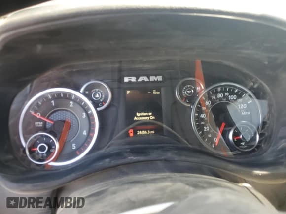 ✅ 2024 Ram 2500 Big Horn • VIN: 3C6UR5DL5RG100958 • Lot: 56332725. Listed on Copart with 24,686 mi. Free auction sales archive from the USA and detailed vehicle history report at DreamBid. Image 9.