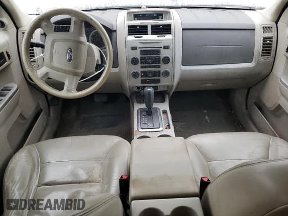 ✅ 2008 Ford Escape XLT • VIN: 1FMCU03148KA43175 • Lot: 86760135. Listed on Copart with 123,161 mi. Free auction sales archive from the USA and detailed vehicle history report at DreamBid. Image 8.