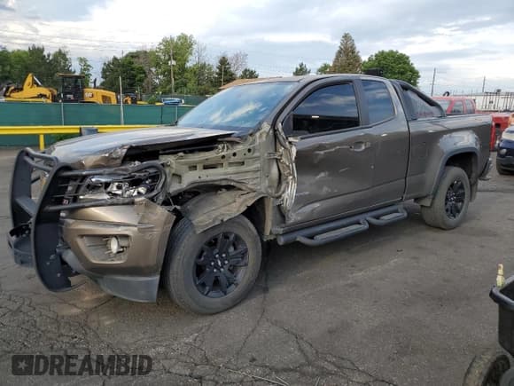 ✅ 2016 Chevrolet Colorado 4WD Z71 • VIN: 1GCHTDE3XG1185800 • Лот: 64133025. Опубликован ранее на Copart с пробегом 177 019 миль. Бесплатный доступ к архиву аукционных продаж из США и подробный отчёт об истории автомобиля на DreamBid. Изображение 1.