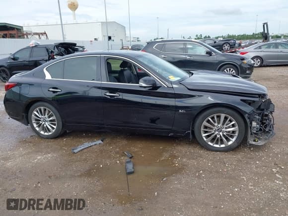✅ 2019 Infiniti Q50 Luxe • VIN: JN1EV7AP2KM541559 • Lot: 42480545. Listed on IAAI with 48,044 mi. Free auction sales archive from the USA and detailed vehicle history report at DreamBid. Image 14.