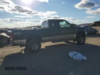✅ 2001 Ford F-250 XL • VIN: 1FTNX21F71EA16698 • Лот: 91000535. Опубликован ранее на Copart с пробегом 394 538 миль. Бесплатный доступ к архиву аукционных продаж из США и подробный отчёт об истории автомобиля на DreamBid. Изображение 3.