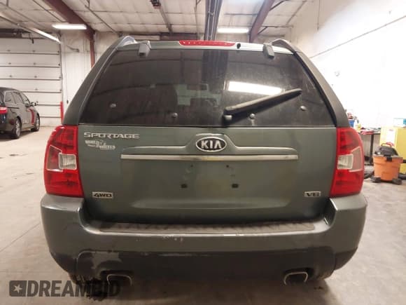 ✅ 2010 Kia Sportage LX • VIN: KNDKGCA38A7669401 • Lot: 43735724. Wystawiony na IAAI z przebiegiem 151 886 mil. Bezpłatny archiwum sprzedaży aukcyjnych z USA i szczegółowy raport historii pojazdu na DreamBid. Zdjęcie 16.