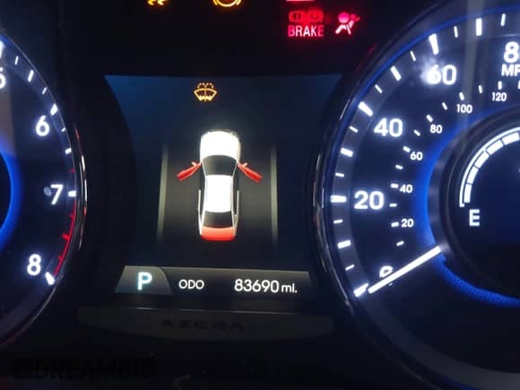 2014 Hyundai Azera Limited с VIN KMHFH4JG7EA365603, выставлен на аукционе IAAI как лот 41297919 с пробегом 83 690 миль миль и . История ставок и продаж доступна на DreamBid. Изображение 16.