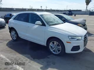 ✅ 2017 Audi Q3 Premium • VIN: WA1BCCFS2HR015921 • Lot: 43250711. Wystawiony na IAAI z przebiegiem 102 911 mil. Bezpłatny archiwum sprzedaży aukcyjnych z USA i szczegółowy raport historii pojazdu na DreamBid. Zdjęcie 1.
