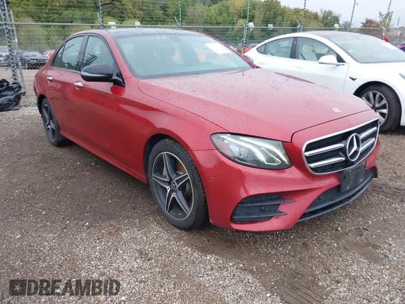✅ 2018 Mercedes-Benz E 300 • VIN: WDDZF4KBXJA358722 • Lot: 43373816. Listed on IAAI with 100,936 mi. Free auction sales archive from the USA and detailed vehicle history report at DreamBid. Image 1.