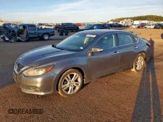 ✅ 2017 Nissan Altima SL • VIN: 1N4BL3AP2HC213657 • Lot: 92076725. Listed on Copart with 160,954 mi. Free auction sales archive from the USA and detailed vehicle history report at DreamBid. Image 1.