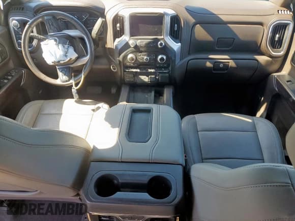 ✅ 2020 GMC Sierra 1500 SLT • VIN: 3GTU9DED2LG396006 • Лот: 81943985. Опубликован ранее на Copart с пробегом Не указан. Бесплатный доступ к архиву аукционных продаж из США и подробный отчёт об истории автомобиля на DreamBid. Изображение 8.