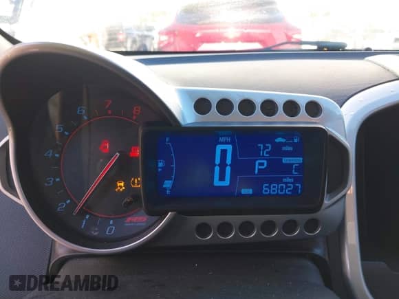 ✅ 2013 Chevrolet Sonic RS • VIN: 1G1JG6SB1D4234804 • Lot: 41430485. Wystawiony na IAAI z przebiegiem 68 027 mil mil. Skorzystaj z bezpłatnego archiwum sprzedaży aukcyjnych z USA i zobacz szczegółowy raport historii pojazdu na DreamBid. Zdjęcie 7.