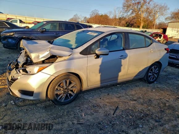 ✅ 2024 Nissan Versa SV • VIN: 3N1CN8EV0RL896126 • Lot: 92410415. Listed on Copart with 42,202 mi. Free auction sales archive from the USA and detailed vehicle history report at DreamBid. Image 1.