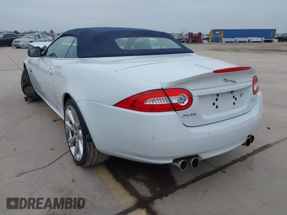 ✅ 2014 Jaguar XK XKR • VIN: SAJWA4EC9EMB52042 • Lot: 41635233. Listed on IAAI with 10,566 mi. Free auction sales archive from the USA and detailed vehicle history report at DreamBid. Image 3.