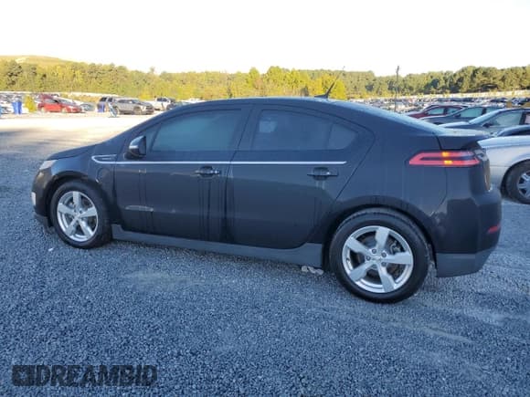 ✅ 2014 Chevrolet Volt • VIN: 1G1RD6E42EU135242 • Lot: 75688424. Wystawiony na Copart z przebiegiem 88 878 mil. Bezpłatny archiwum sprzedaży aukcyjnych z USA i szczegółowy raport historii pojazdu na DreamBid. Zdjęcie 2.