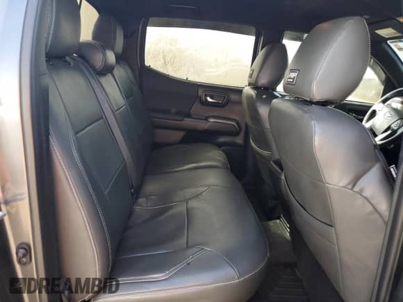 2022 Toyota Tacoma SR with VIN 3TMCZ5AN8NM462658, listed as a Copart auction lot 85084125 with 58,321 mi miles and Salvage title. Bid and sale history available at DreamBid. Image 10.