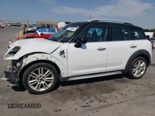 ✅ 2020 MINI Countryman Oxford Edition • VIN: WMZYW3C03L3L10645 • Lot: 67756844. Listed on Copart with 78,012 mi. Free auction sales archive from the USA and detailed vehicle history report at DreamBid. Image 1.