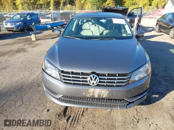 ✅ 2015 Volkswagen Passat SE • VIN: 1VWBV7A36FC078234 • Лот: 43385672. Опубликован ранее на IAAI с пробегом 102 906 миль. Бесплатный доступ к архиву аукционных продаж из США и подробный отчёт об истории автомобиля на DreamBid. Изображение 12.
